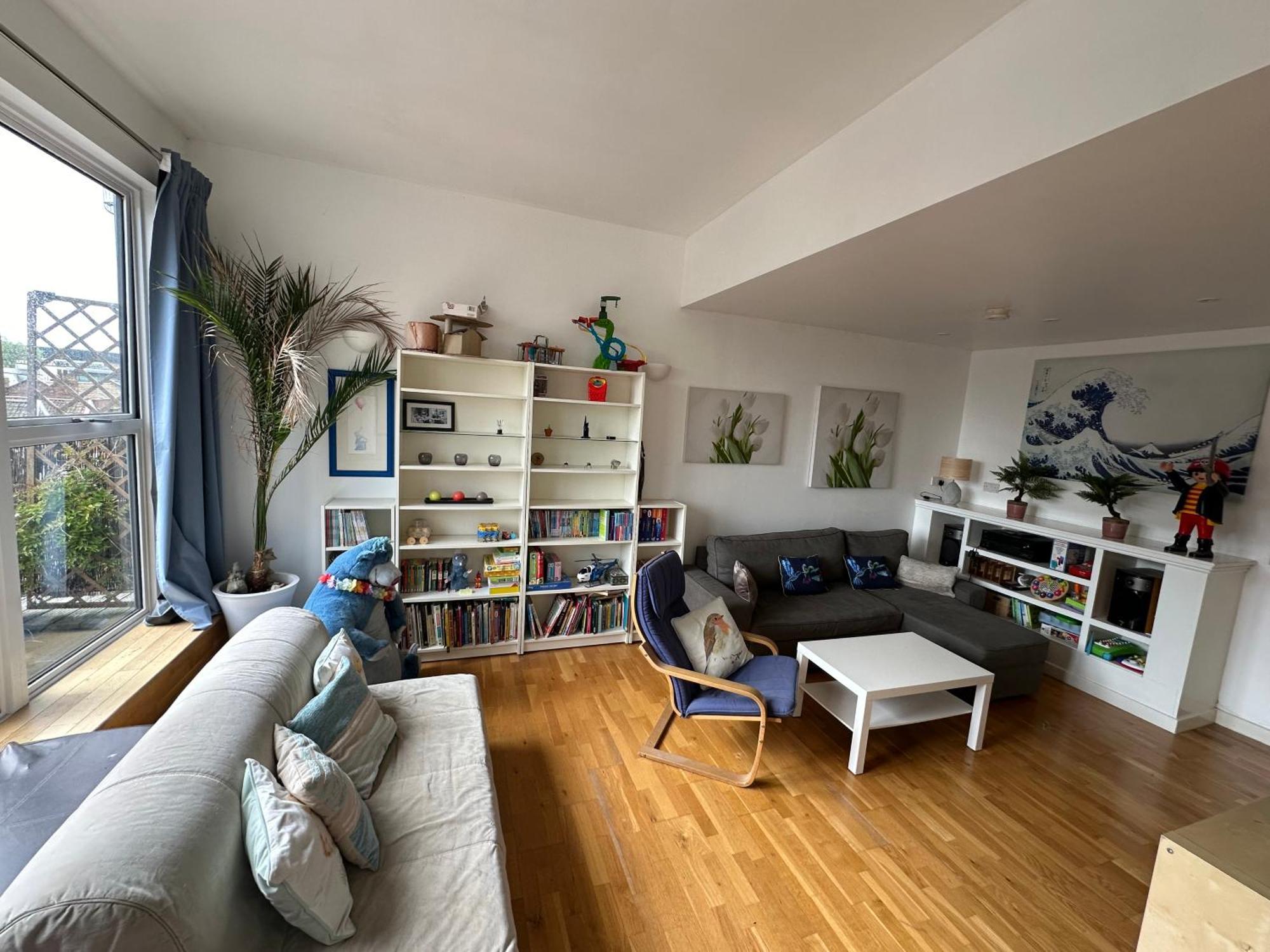 Stunning City Centre 4 Bedroom Penthouse - 2 Car Parking Spaces * Bristol